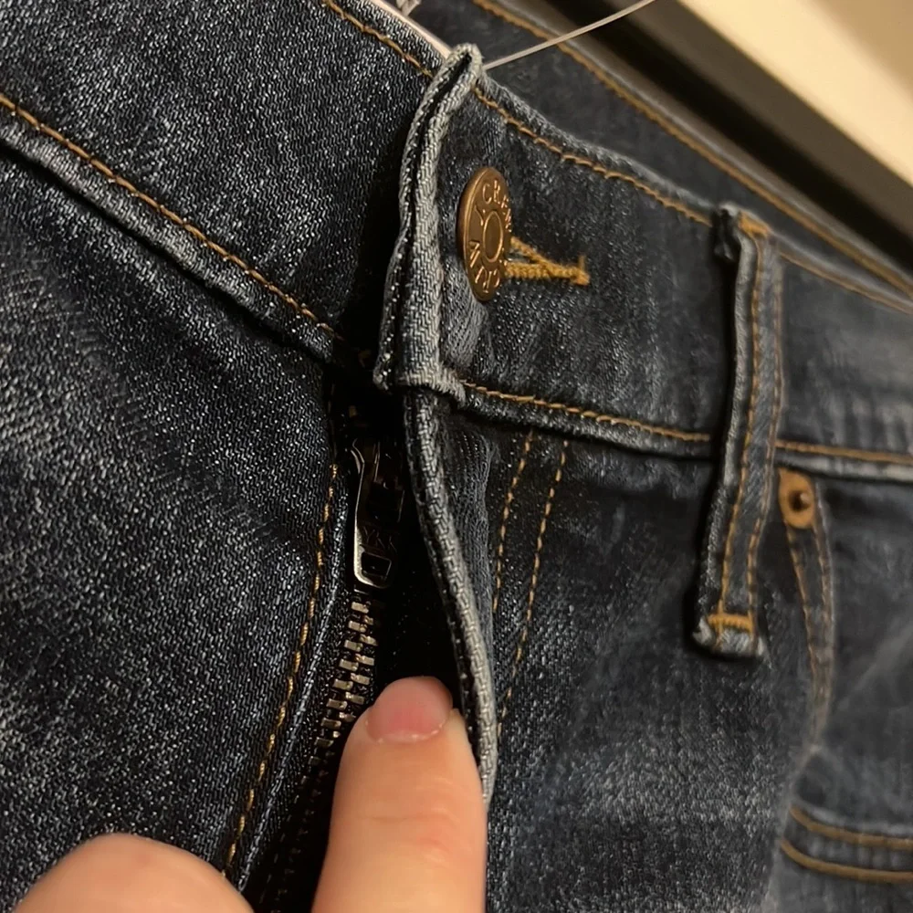 NWT J Crew Men’s Straight-fit jean in vintage flex